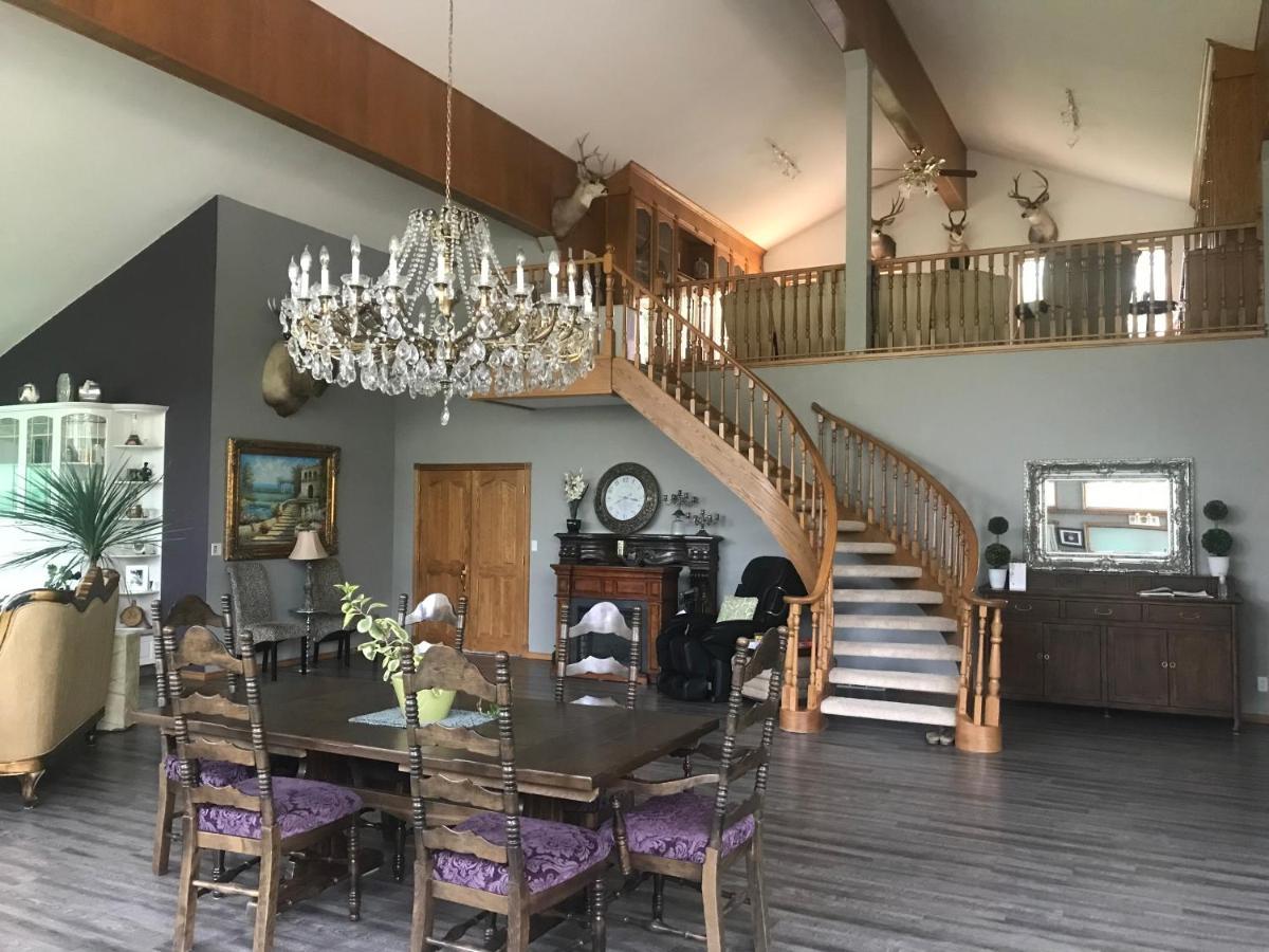 Rolling Hills Country Resort Bed And Breakfast Three Hills Exterior foto