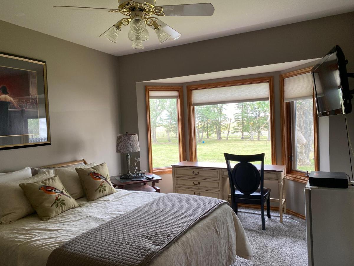 Rolling Hills Country Resort Bed And Breakfast Three Hills Exterior foto