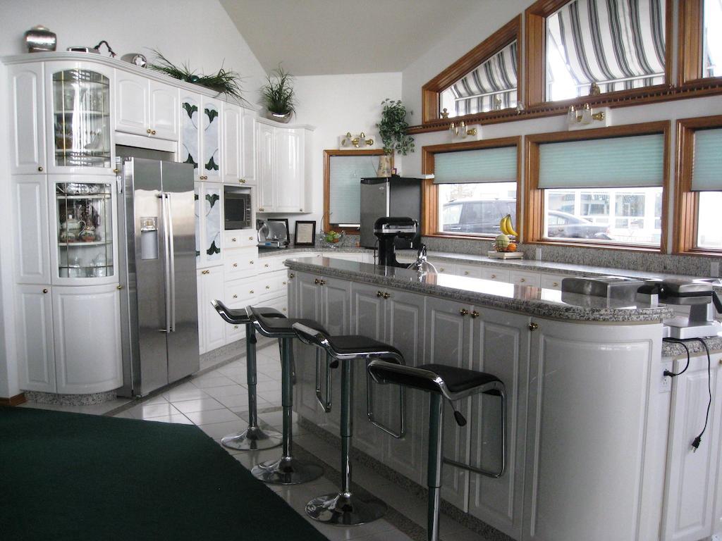 Rolling Hills Country Resort Bed And Breakfast Three Hills Exterior foto